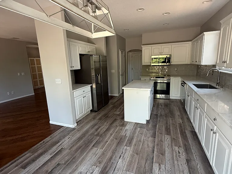 1611 Red Poppy Dr — Photo 22