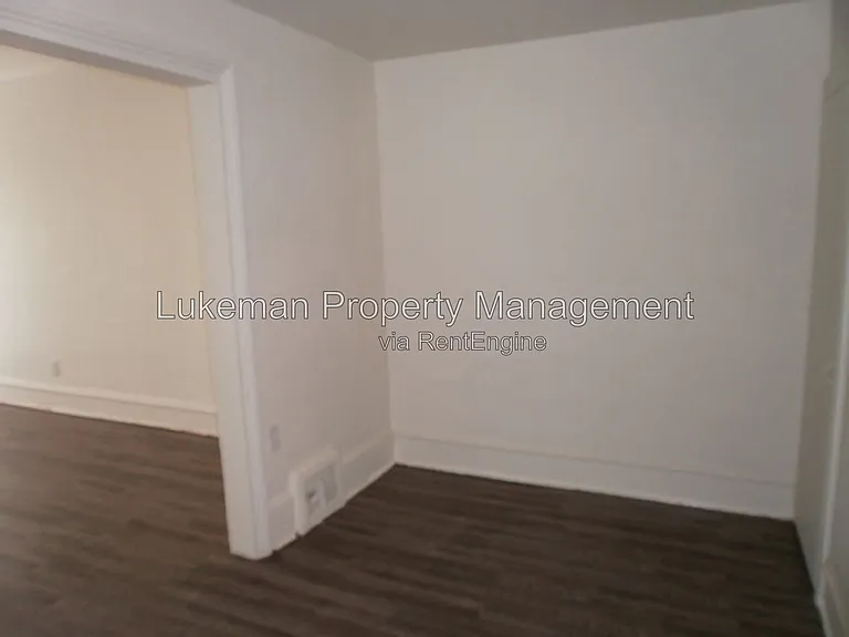 932 S Park St #930-2 — Photo 12