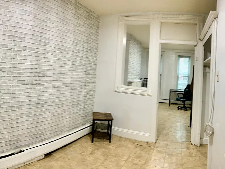 309 3rd St #1R — Photo 4