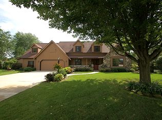 4620 S Caldwell Ct, New Berlin, WI 53151