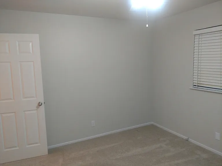 1584 Fallbrook Ave — Photo 27