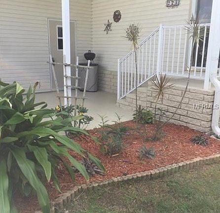 Entrance garden area