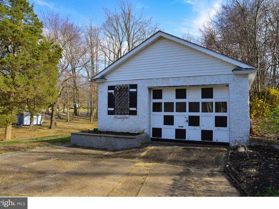 2nd image of 1152 Chestnut Ave