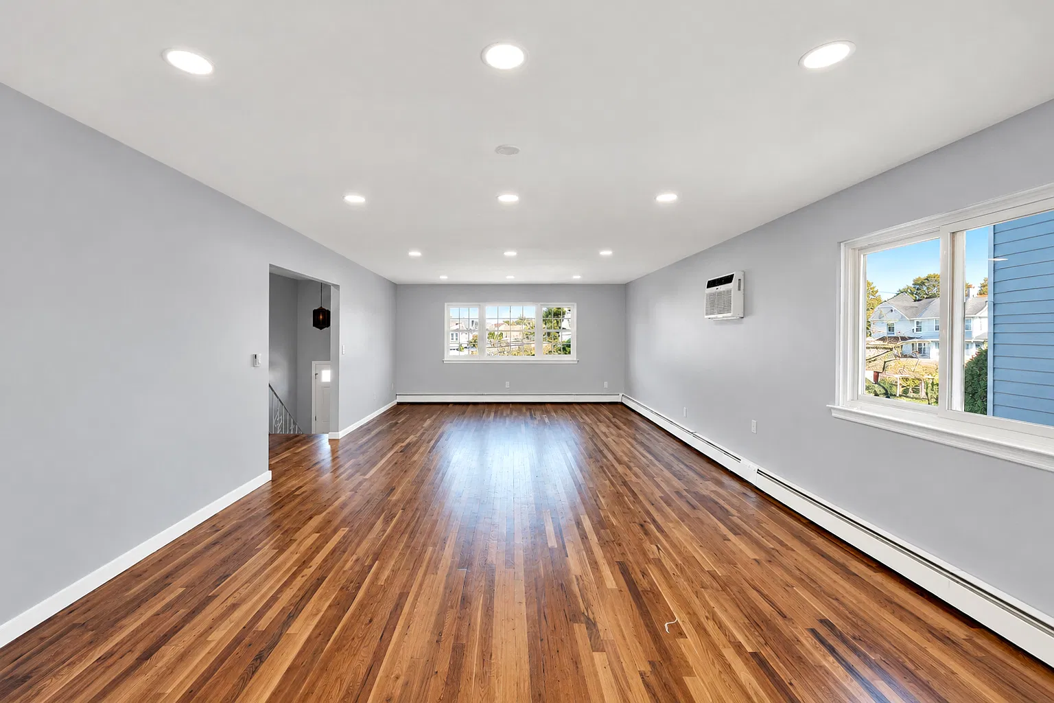 4 bed, $5,500 — Photo 4