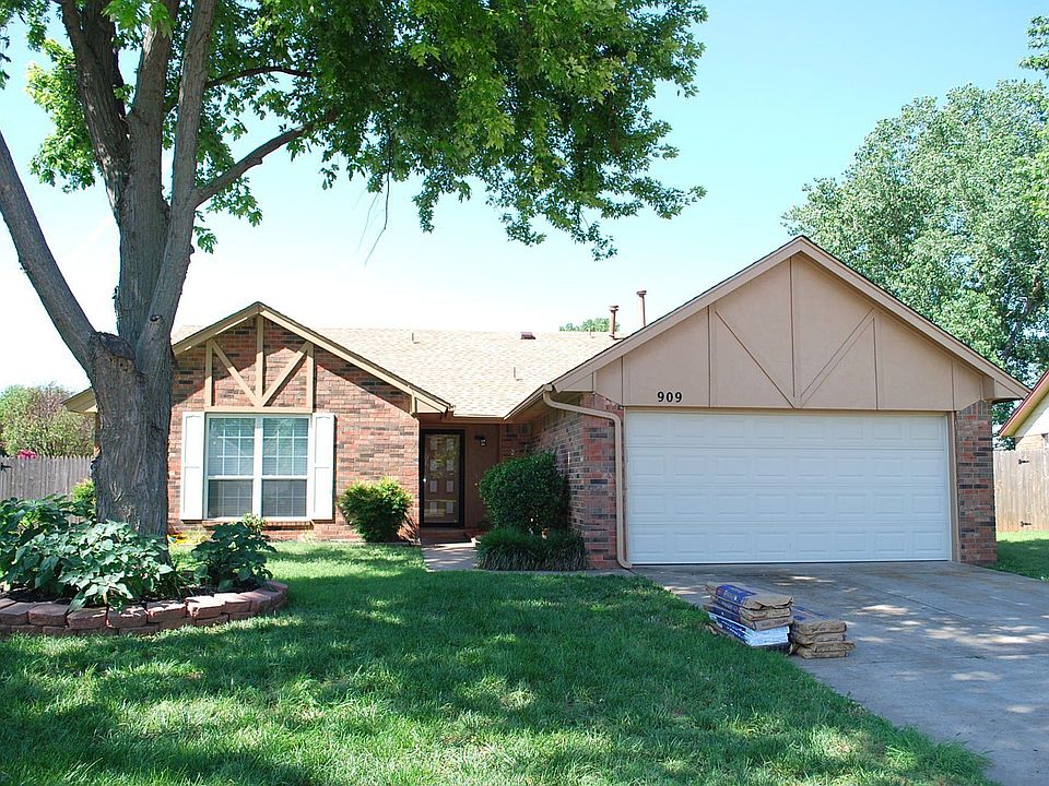 1st image of 909 Bronze Medal Rd