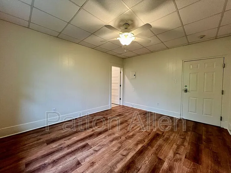 43 Ravenscroft Dr #19 — Photo 5