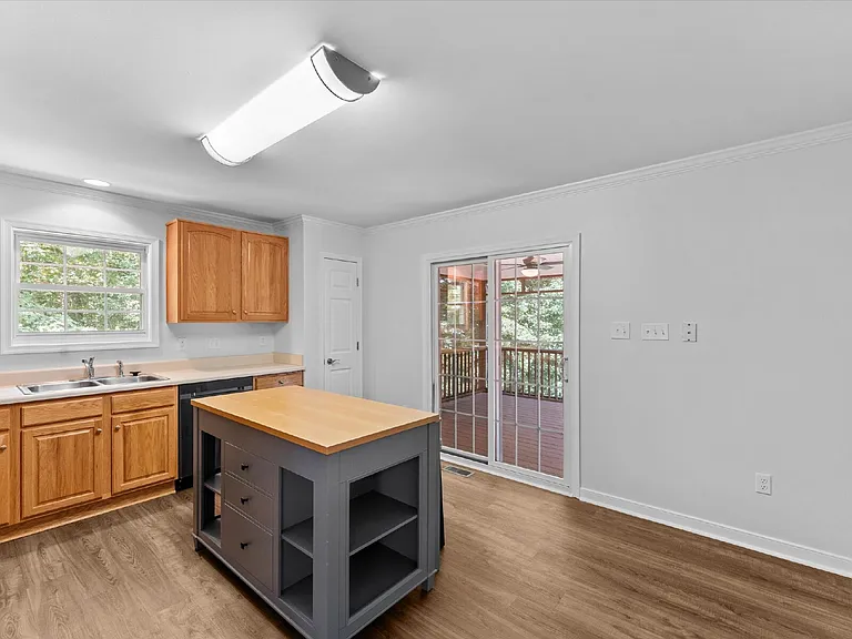 5701 Hereld Green Dr — Photo 21