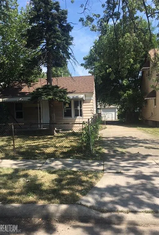 2 bed, 880 sqft, $1,250 — Photo 1