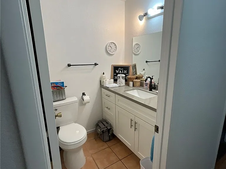 707 Honeybee Ct — Photo 5