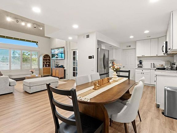 5th image of 17597 Fairlie Rd