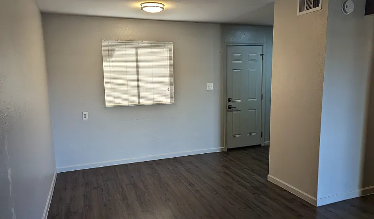 2326 E Pinchot Ave #1 — Photo 16