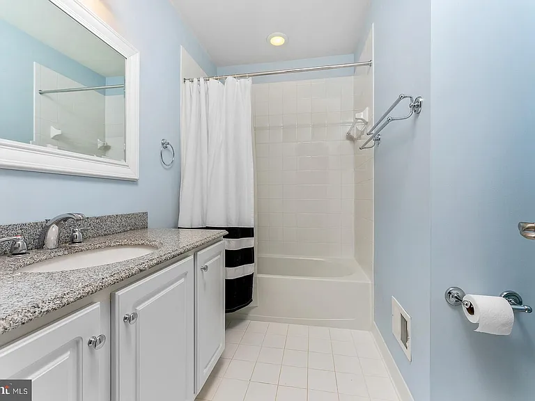 8032 Reserve Way — Photo 15