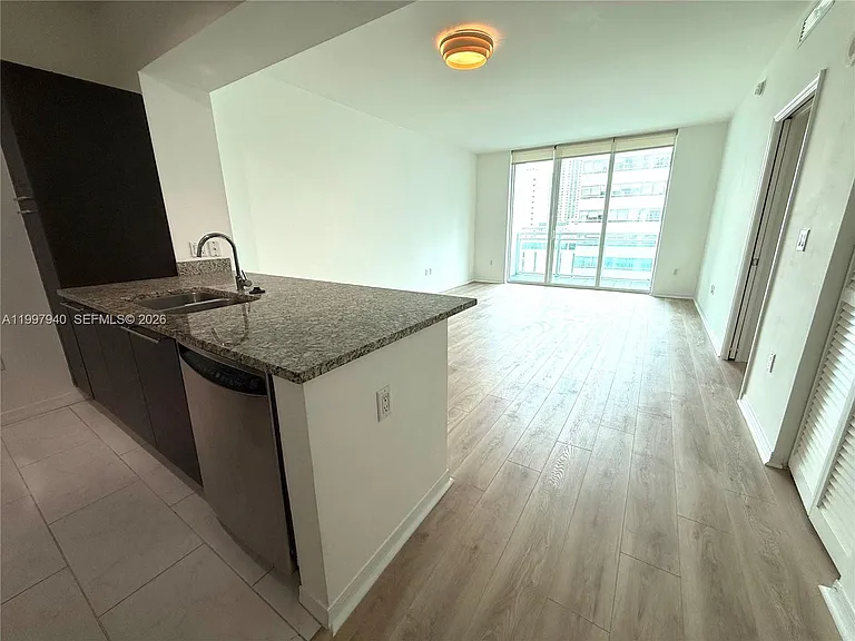 951 Brickell Ave #1103 — Photo 3