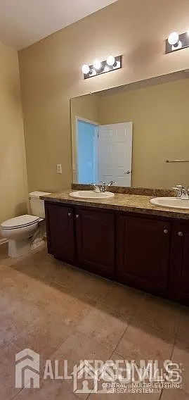 725 Timberlake Dr — Photo 21