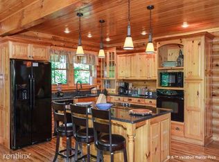 360 Pinnacle Vista Rd, Gatlinburg, TN 37738
