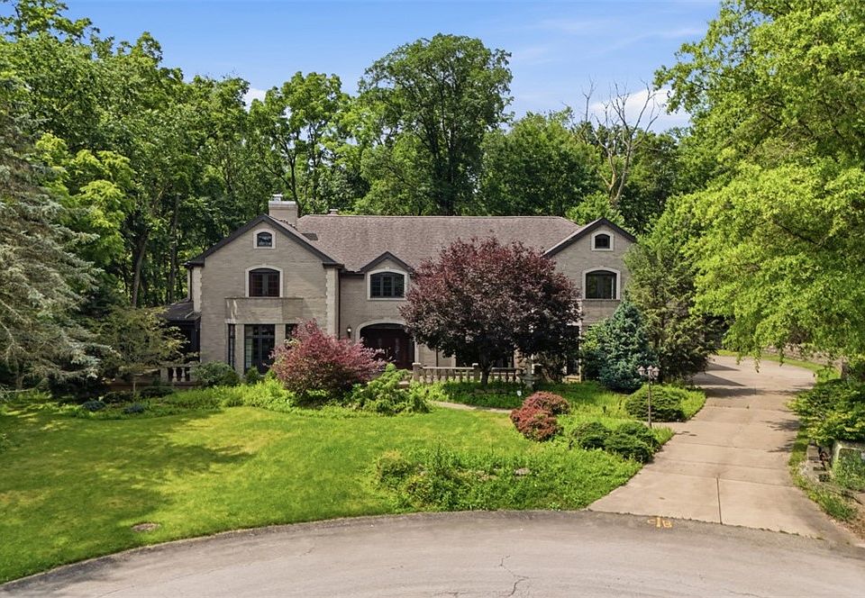 1st image of 105 Lantern Cir