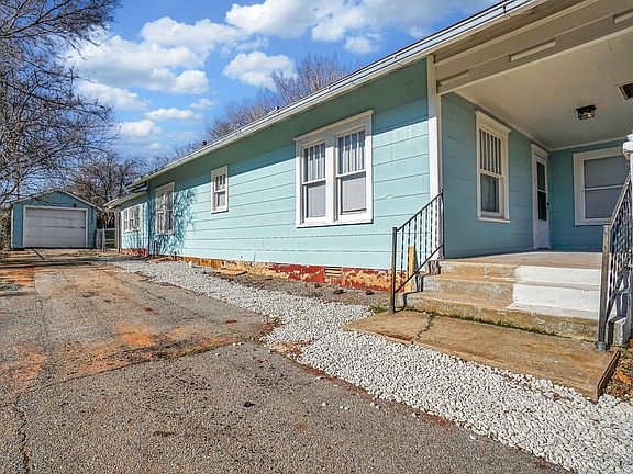 3rd image of 412 S 11th St