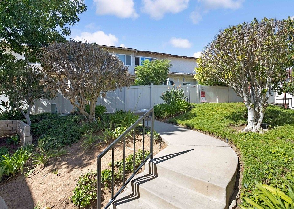 1st image of 1327 Ramona Dr