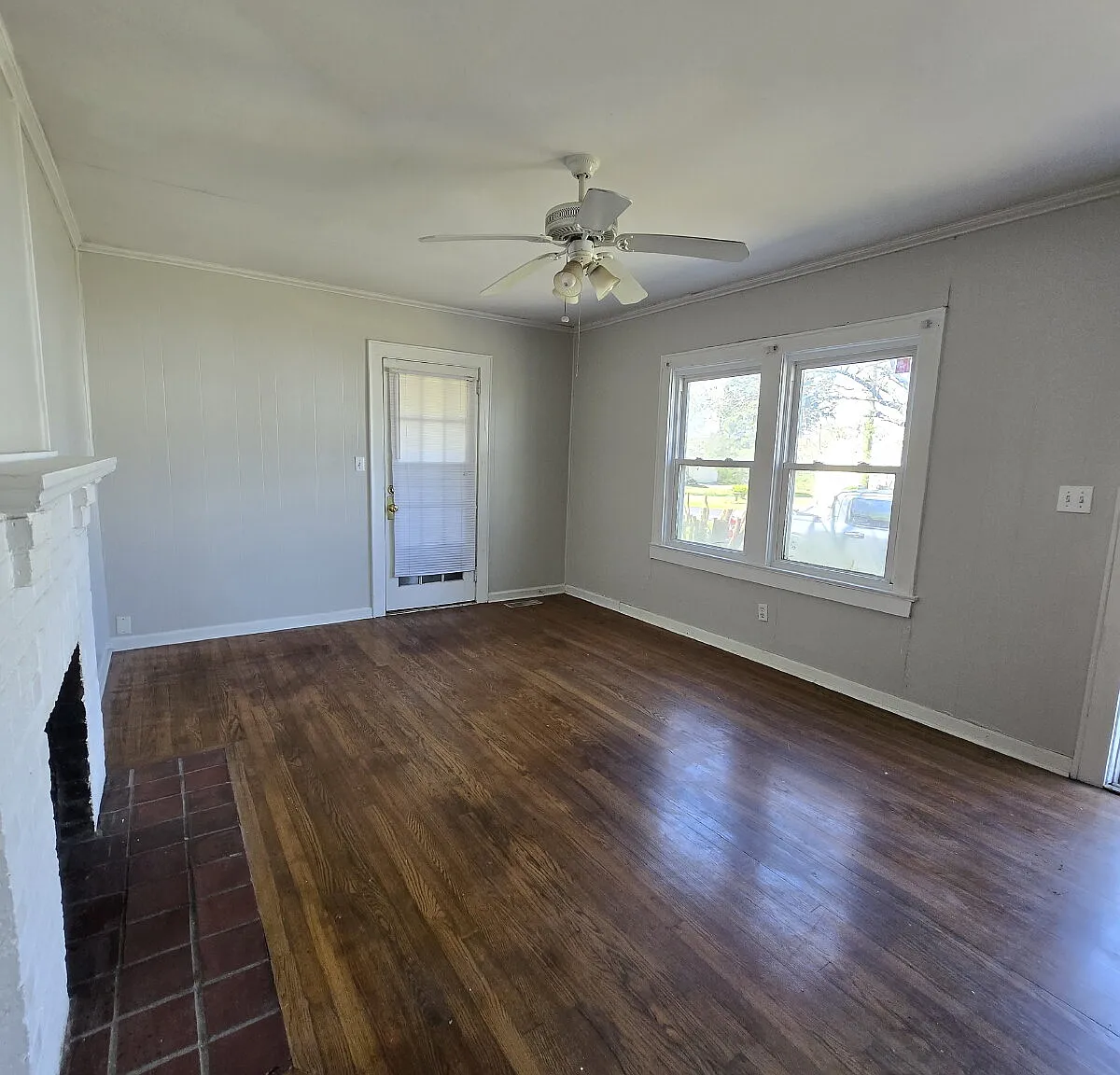 2 bed, 1.0 bath, 953 sqft, $1,295 — Photo 3