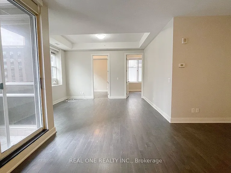 150 Main St W #310 — Photo 3