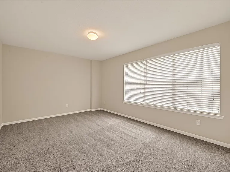13915 Maleewan Ln — Photo 23