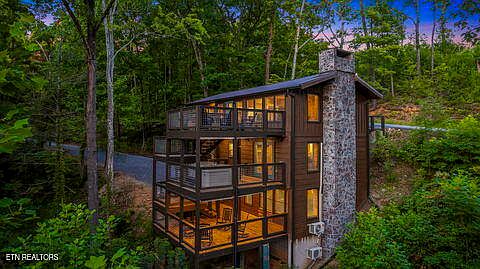 2nd image of 1135 Shady Grove Ln