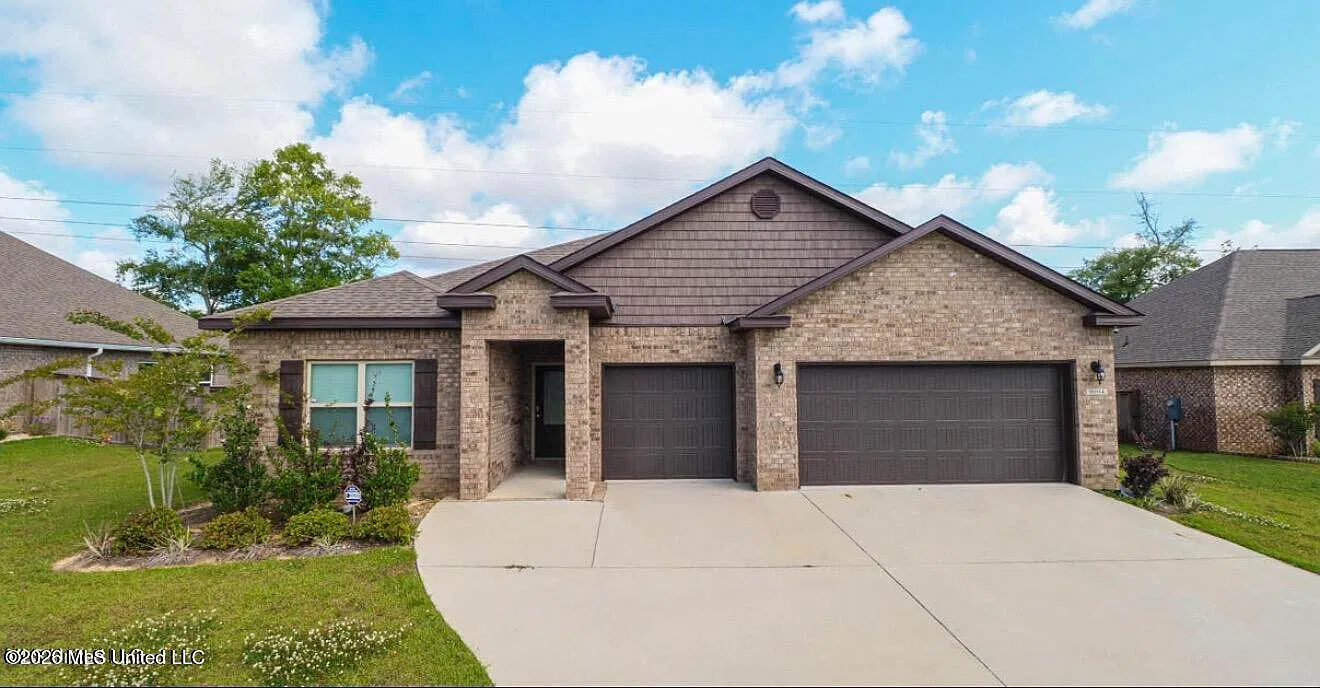 4 bed, 3.0 bath, 2785 sqft, $3,000 — Photo 1