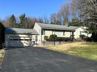 245 Higby Rd, New Hartford, NY 13413