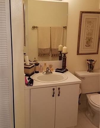 2nd image of 12148 Saint Andrews Pl APT 211
