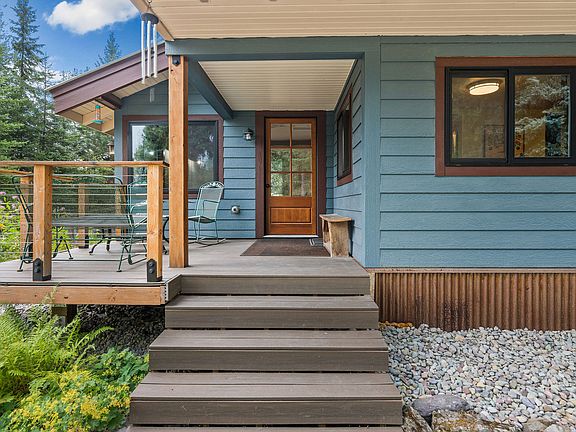 3rd image of 2045 Lion Mountain Rd