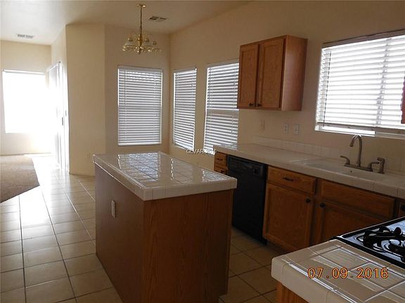 3rd image of 1559 Dusty Canyon St #0