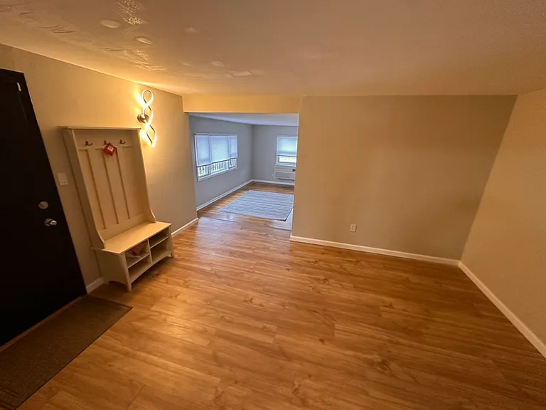 1460 Meriden Waterbury Tpke #2 — Photo 10