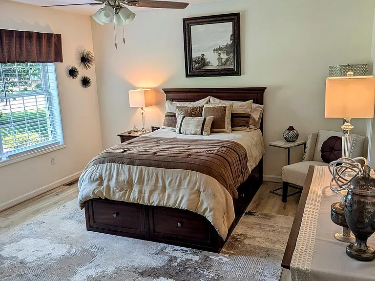 47 Radcliffe Dr — Photo 10