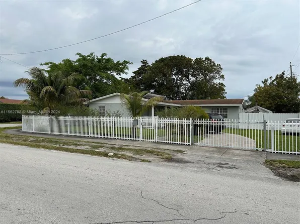 4351 NW 185th St, Miami Gardens, FL 33055