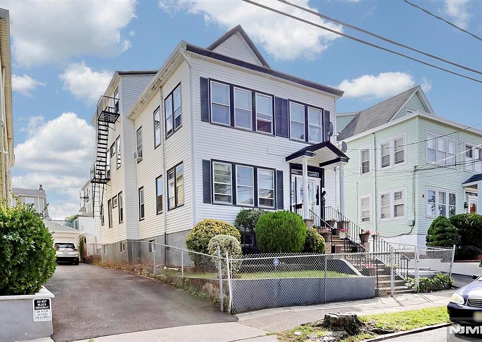 1st image of 459-463 28th Street