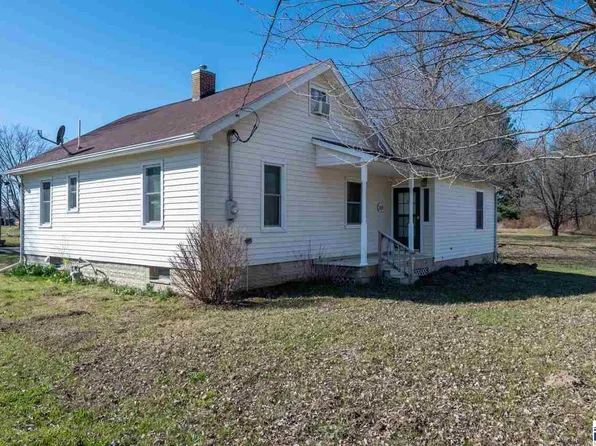 816 S East St, Farmersburg, IN 47850