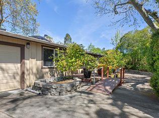 1960 Cooper Rd, Sebastopol, CA 95472