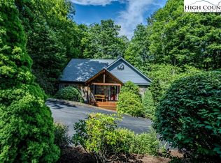 926 Balsam Dr, Newland, NC 28657