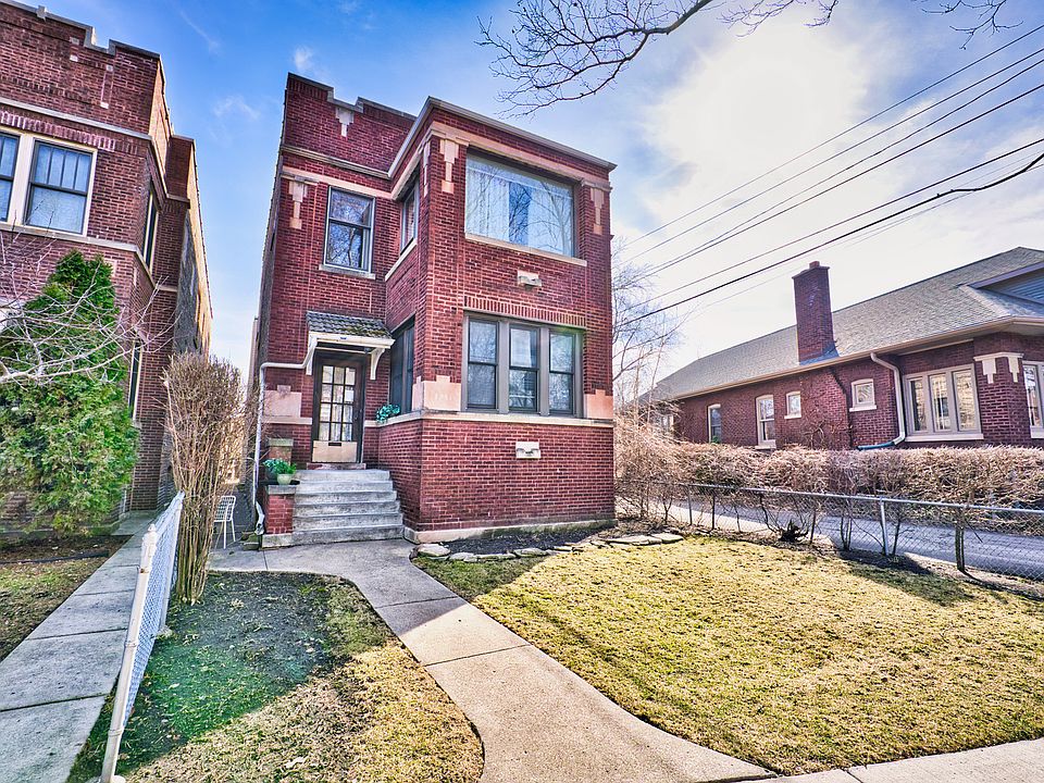 1st image of 2711 W Sunnyside Ave