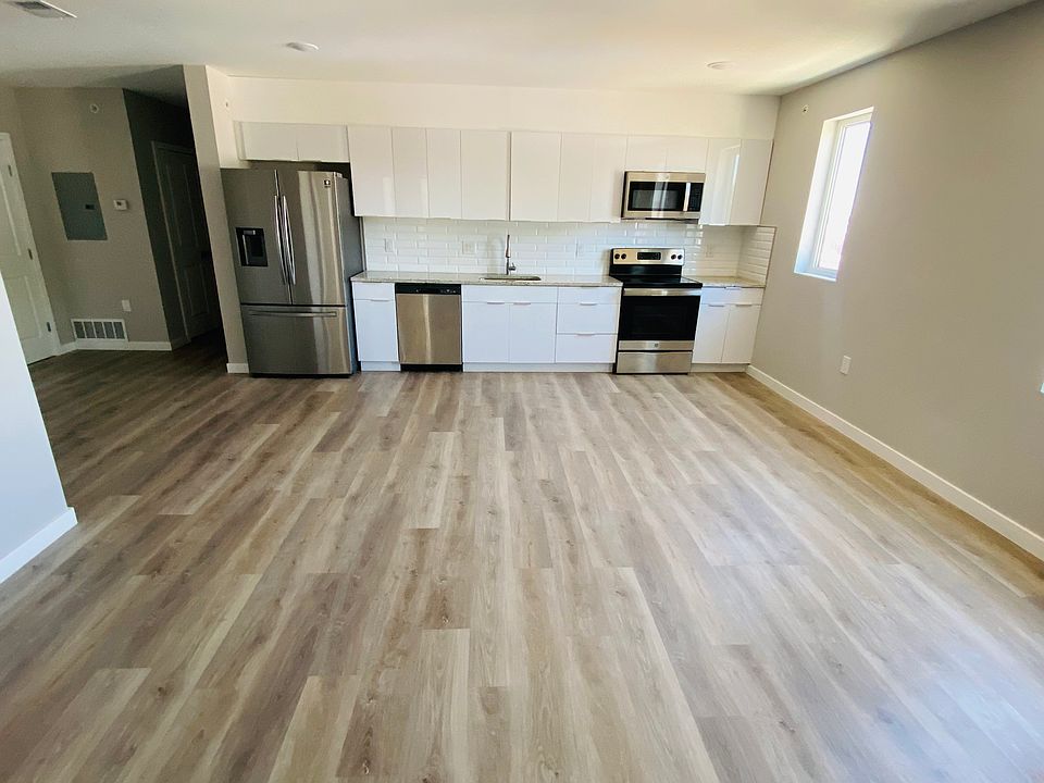 1st image of 2807 S 11th St APT 4