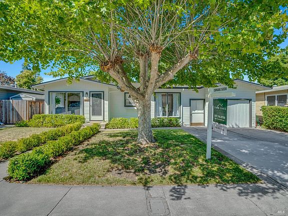 2nd image of 1903 Jacqueline Way