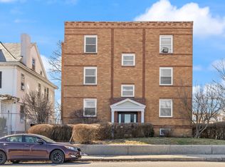 31 Chestnut St APT 5, Worcester, MA 01609