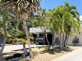 370 10th St, Key Colony Beach, FL 33051