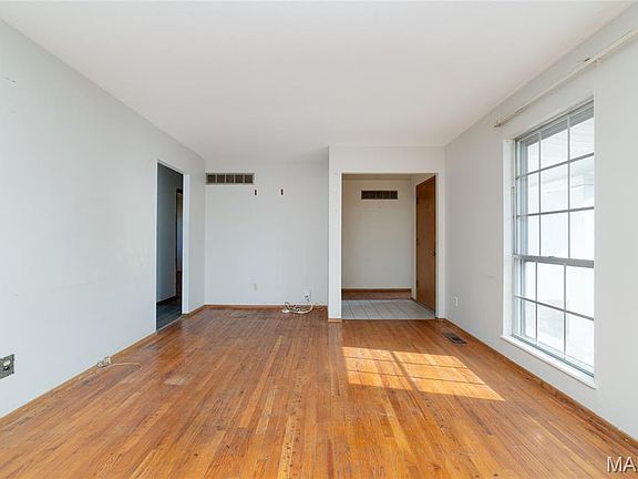 4th image of 4377 Varano Dr