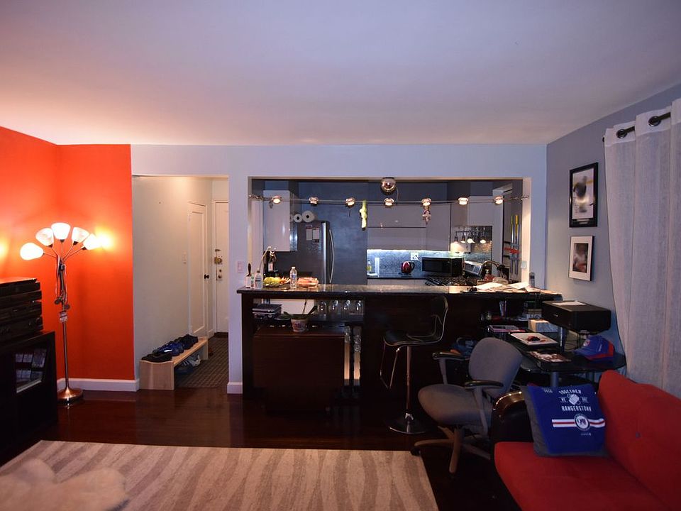 1st image of 2705 Kings Hwy #6L