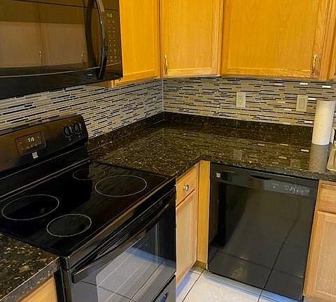 4th image of 220 Kings Point Dr APT 405