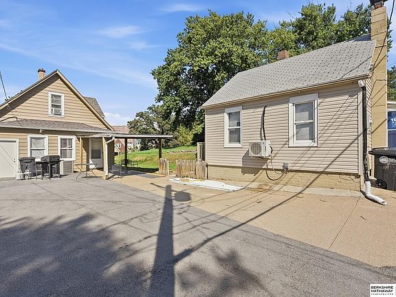 5th image of 4663 Marcy St