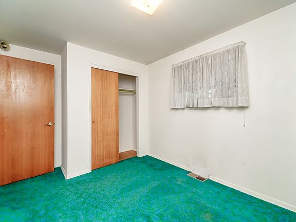 4th image of 10747 28th Ave SW