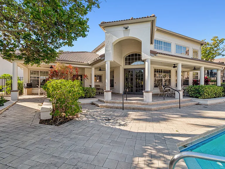 1010 Normandy Trace Rd — Photo 38