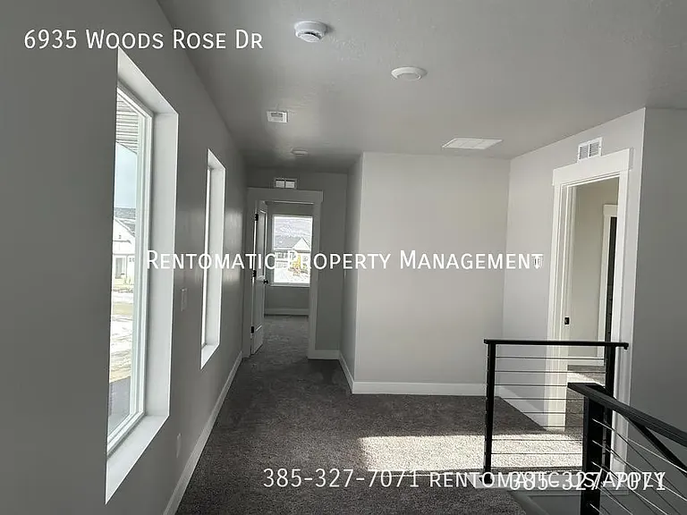6935 Woods Rose Dr — Photo 10